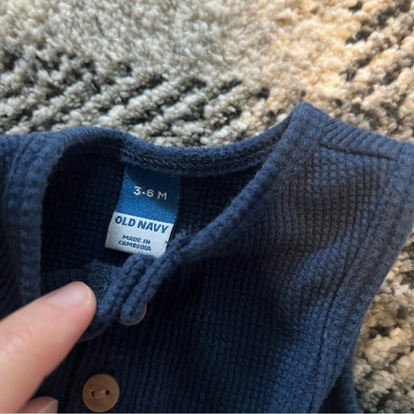 Bundle of 3 old navy henley tank onesies - Picture 7 of 7